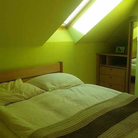 Gosciniec Sloneczny Hotel Drzonkow ภายนอก รูปภาพ