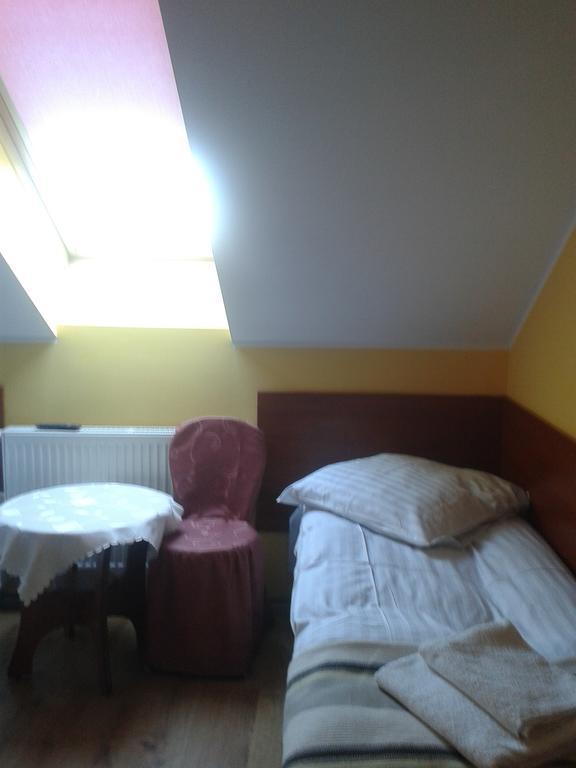 Gosciniec Sloneczny Hotel Drzonkow ห้อง รูปภาพ