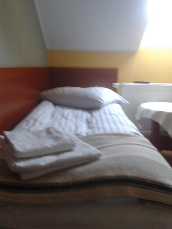Gosciniec Sloneczny Hotel Drzonkow ห้อง รูปภาพ